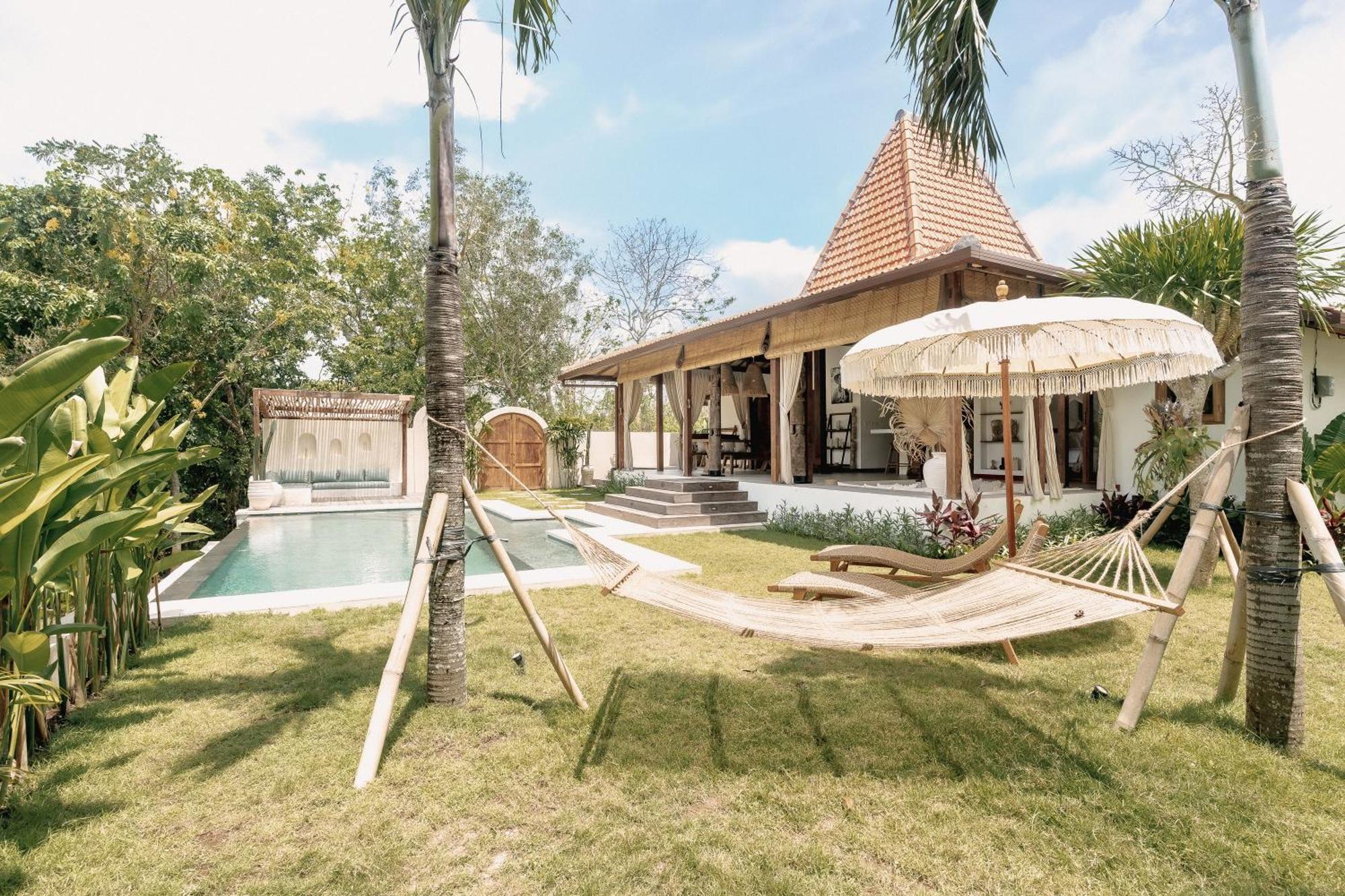 Spacious Retreat At Wanderlust With Infinity Pool Villa